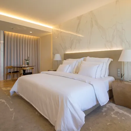 Savoy Palace - The Leading Of The World - Savoy Signature