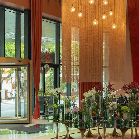 Savoy Palace - The Leading Of The World - Savoy Signature